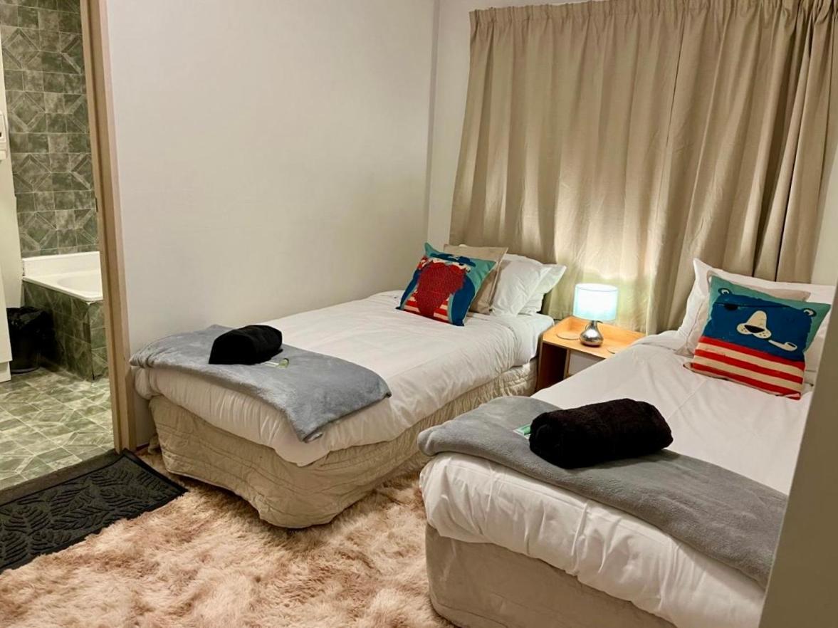 Tirau Motor Inn Habitación foto